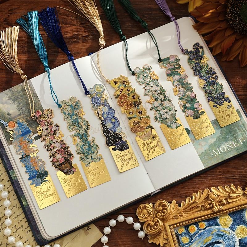 Retro oil painting hollow bookmark
