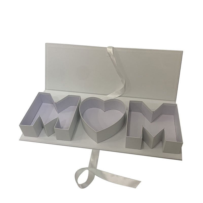 "MOM" Letter Rectangular Gift Box