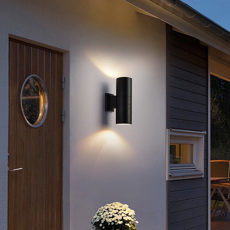 Outdoor Wall Lamp