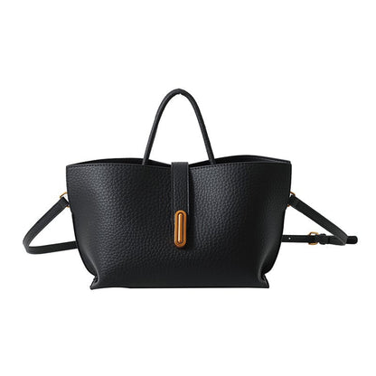Elegant and spacious tote bag